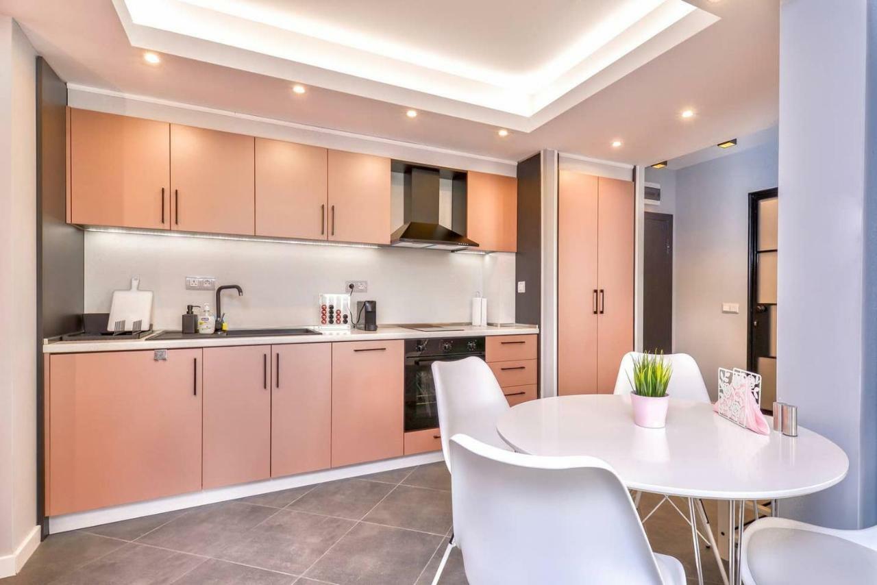 Rose One Bedroom Designer Apartment In City Centre By Flat Mаnager Sofya Dış mekan fotoğraf